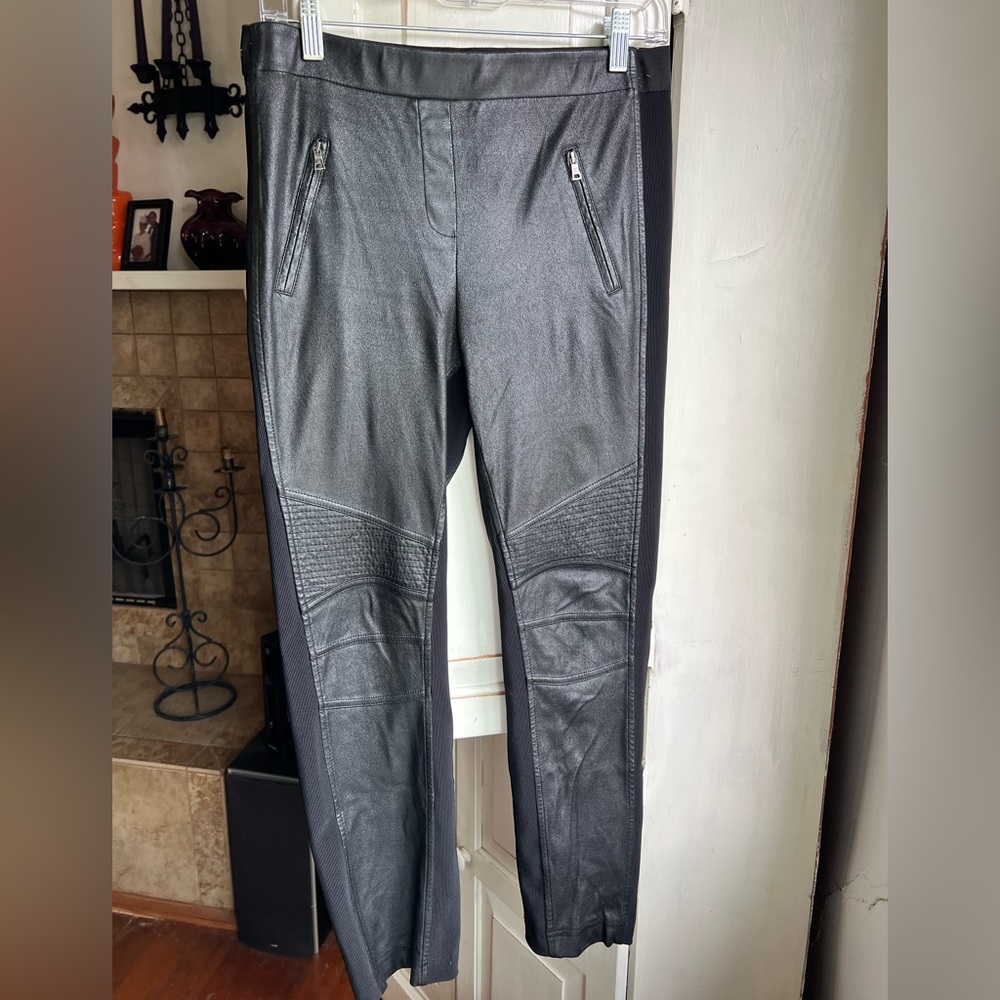 Pleather leggings size Med.